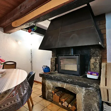 Le Cropt Spacieux 85m² Daire *